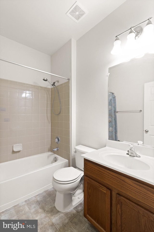 30 Ivy Spring Ln, Fredericksburg, VA 22406 - bathroom featuring vanity, shower / bathtub combination with curtain, and toilet