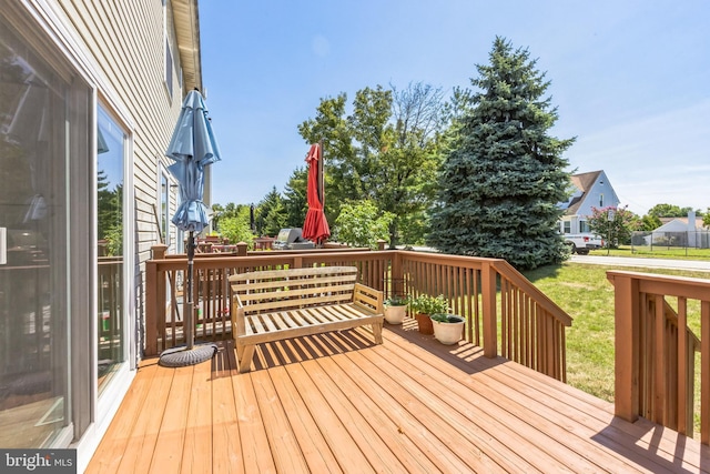 515 Williamsburg Way, King Of Prussia, PA 19406 - deck with a lawn