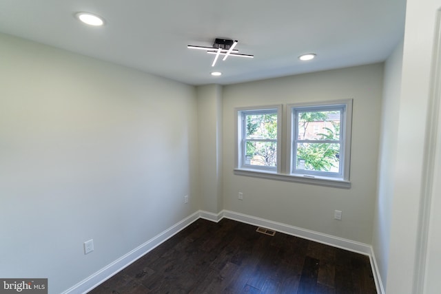 3815 Cottage Ave, Baltimore, MD 21215 - spare room featuring dark wood finished floors, baseboards, and recessed lighting