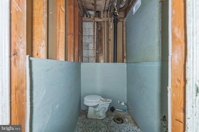 116 Layton Dr, New Castle, DE 19720 - bathroom with toilet