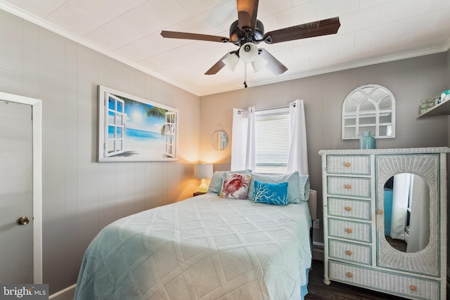 406 Myrtle St, Crisfield, MD 21817 - bedroom featuring ornamental molding, a ceiling fan, and wood finished floors