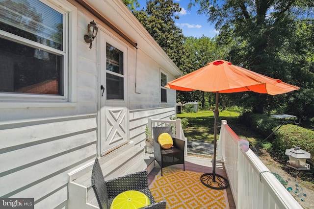 406 Myrtle St, Crisfield, MD 21817 - view of patio featuring a deck
