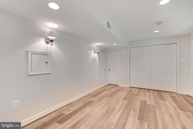 8314 Graceway Dr, Lorton, VA 22079 - unfurnished bedroom with baseboards, light wood-style flooring, and recessed lighting
