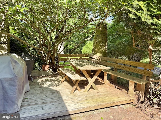 615 Westbourne Rd, West Chester, PA 19382 - wooden deck with outdoor dining space