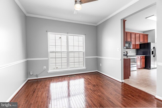 15626 Chadsey Ln, Brandywine, MD 20613 - unfurnished room featuring a ceiling fan, wood-type flooring, ornamental molding, and baseboards