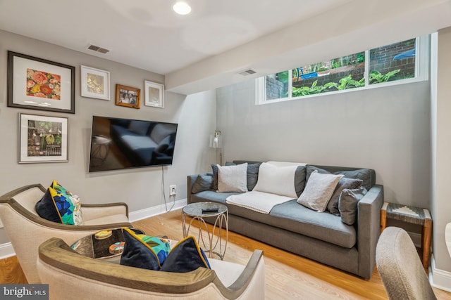 403 S Alder St, Philadelphia, PA 19147 - living area with wood finished floors and baseboards