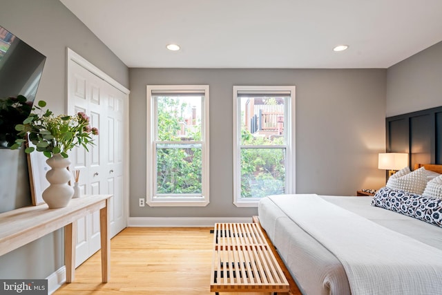 403 S Alder St, Philadelphia, PA 19147 - bedroom featuring light wood finished floors, baseboards, recessed lighting, and a closet