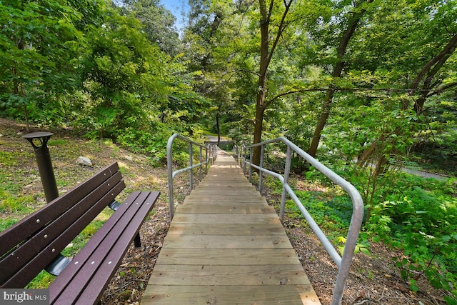 5904 Mount Eagle Dr Unit 1003, Alexandria, VA 22303 - view of community