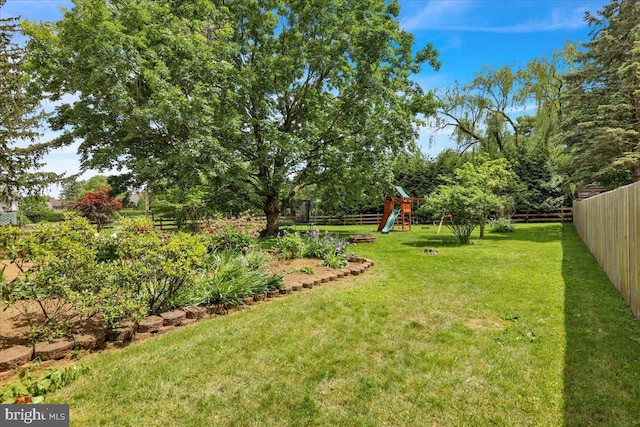 89 Wellington Blvd, Wyomissing, PA 19610 - view of yard with a playground