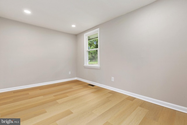 1106 Fiji Ave, Landover, MD 20785 - unfurnished room featuring light wood-style flooring, baseboards, and recessed lighting