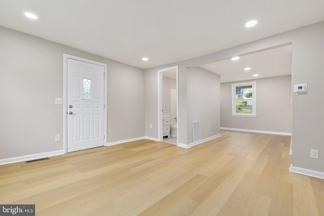 1106 Fiji Ave, Landover, MD 20785 - entrance foyer featuring light wood finished floors, recessed lighting, and baseboards