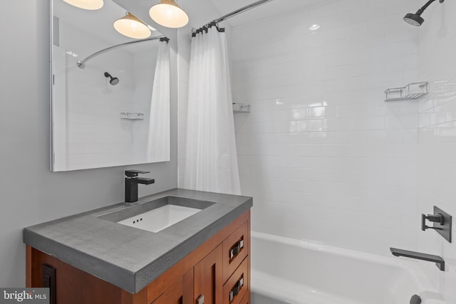2514 Lyon Dr, Annapolis, MD 21403 - bathroom with vanity and shower / bath combo
