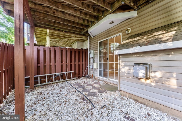 20580 Willoughby Sq, Sterling, VA 20165 - view of patio / terrace