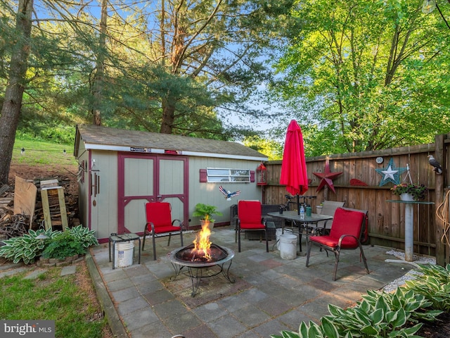 4333 Declaration Cir, Belcamp, MD 21017 - fenced backyard featuring an outdoor fire pit, a patio, and outdoor dining area