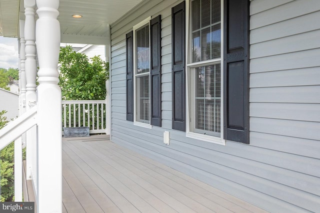 6081 Dotts Ln, Penn Laird, VA 22846 - view of wooden porch