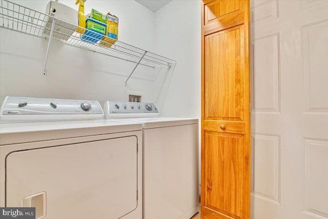 280 Center Rd, Lehighton, PA 18235 - washroom with washing machine and dryer