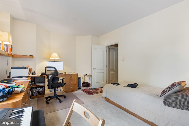 1015 Riverview Ln, Conshohocken, PA 19428 - carpeted bedroom featuring an office area