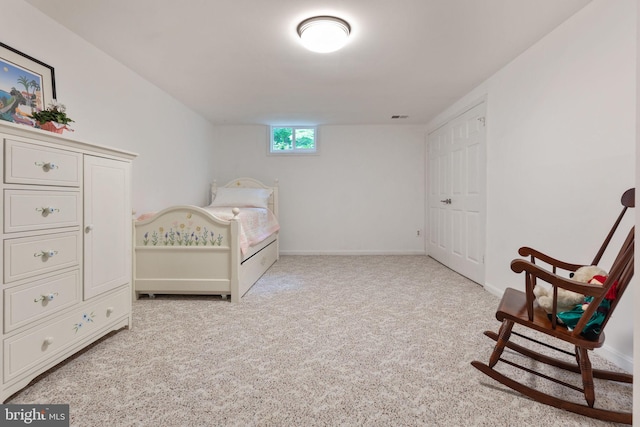 6323 Colchester Rd, Fairfax Station, VA 22039 - carpeted bedroom featuring baseboards