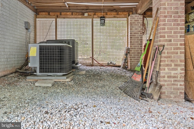 6323 Colchester Rd, Fairfax Station, VA 22039 - exterior view of cooling unit