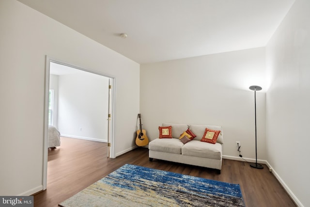 8456 Summer Breeze Pl, Manassas, VA 20112 - living area with wood finished floors and baseboards