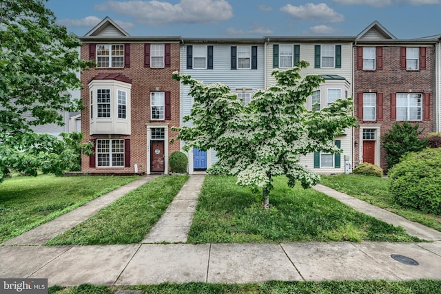 644 Luthardt Rd, Middle River, MD 21220 - multi unit property featuring brick siding and a front lawn