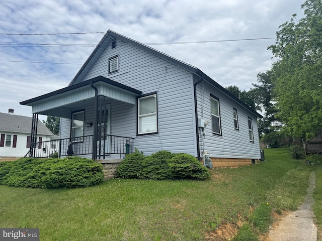 817 Maple St, Waynesboro, PA 17268 - view of front of property with a porch and a front yard