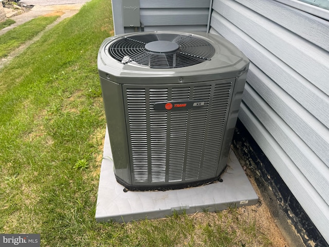 817 Maple St, Waynesboro, PA 17268 - exterior view of cooling unit