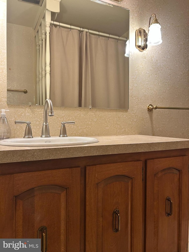 1821 Driver Ave, Lancaster, PA 17602 - full bath with decorative backsplash and vanity