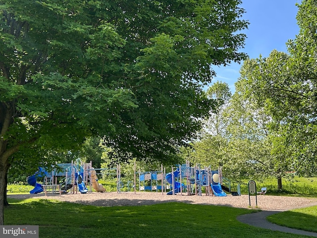 1821 Driver Ave, Lancaster, PA 17602 - community jungle gym with a lawn