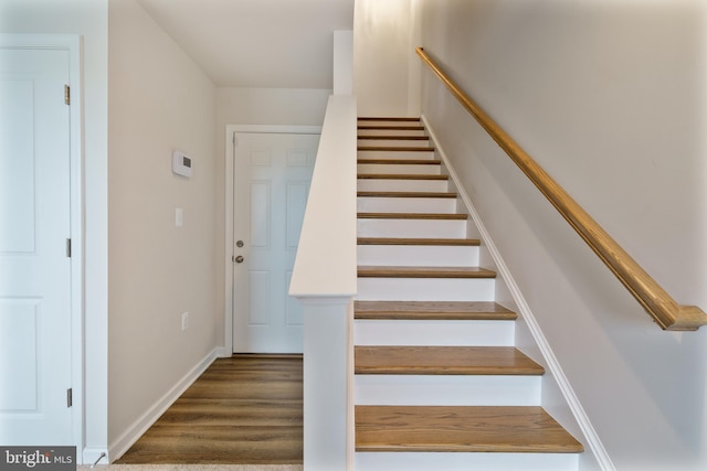 488 National St, Ranson, WV 25438 - stairs with baseboards