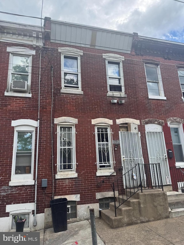 2074 E Clementine St, Philadelphia, PA 19134 - townhome / multi-family property featuring brick siding