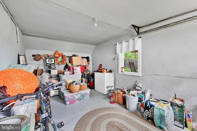 619 Warwick Rd, Baltimore, MD 21229 - garage featuring fridge