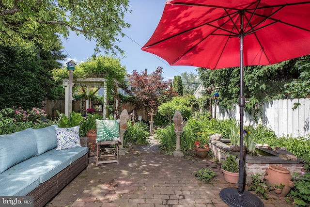 8 S Main St, Stockton, NJ 08559 - fenced backyard featuring outdoor lounge area and a patio area