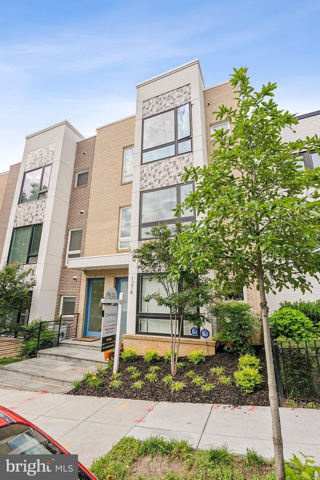 1214 Queen St NE Unit 2, Washington, DC 20002 - view of property