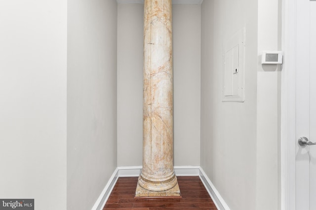1811 Chestnut St Unit 104, Philadelphia, PA 19103 - detailed view of wood finished floors and baseboards