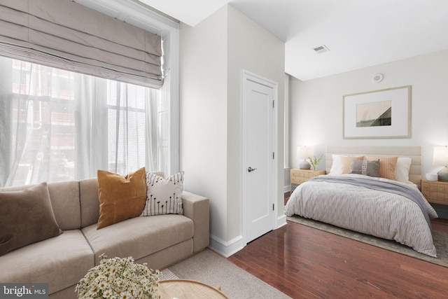 1811 Chestnut St Unit 104, Philadelphia, PA 19103 - bedroom featuring wood finished floors and baseboards