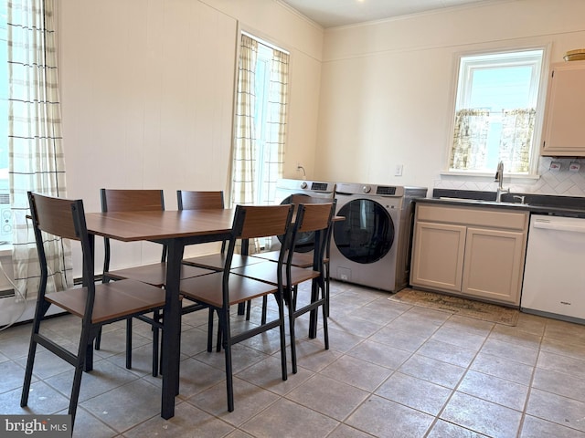 726 E Main St, Lock Haven, PA 17745 - dining area with washer and clothes dryer and crown molding