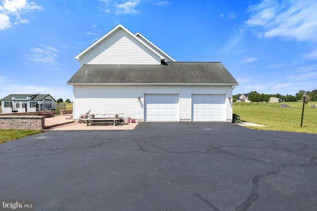 90 Hummingbird Ln, Littlestown, PA 17340 - view of garage