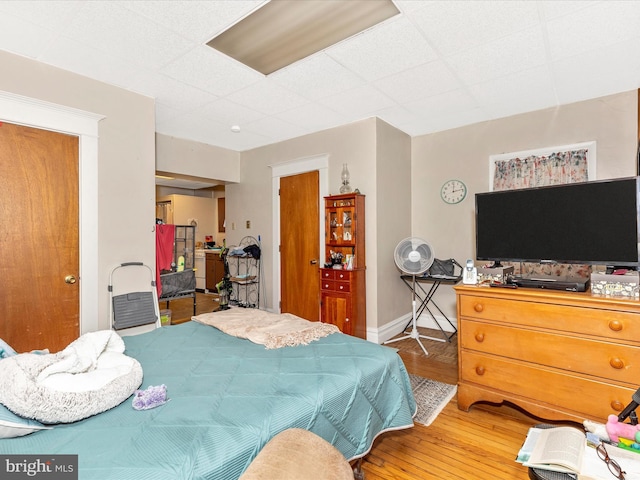 250 E E Main St, Waynesboro, PA 17268 - bedroom featuring wood-type flooring and a drop ceiling