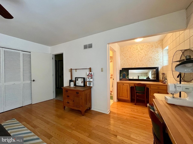 212 Haag Rd, Reading, PA 19606 - living area with light wood-style flooring and a ceiling fan
