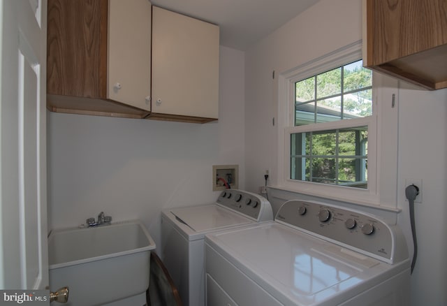 9 Paddington Ct, Hockessin, DE 19707 - laundry room featuring cabinet space and washing machine and clothes dryer