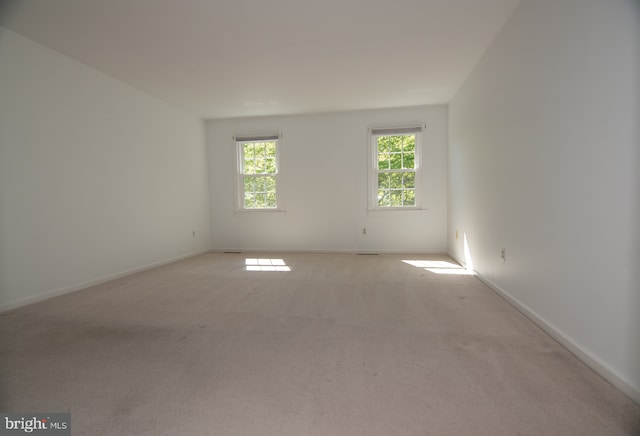 9 Paddington Ct, Hockessin, DE 19707 - unfurnished room with light colored carpet, healthy amount of natural light, and baseboards