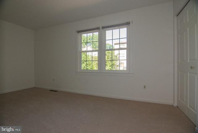 9 Paddington Ct, Hockessin, DE 19707 - carpeted spare room with baseboards