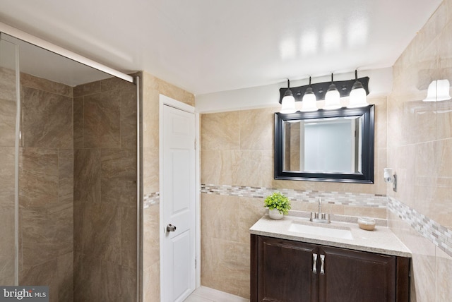 7434 Dickenson St, Springfield, VA 22150 - full bath featuring tile walls, vanity, and tiled shower