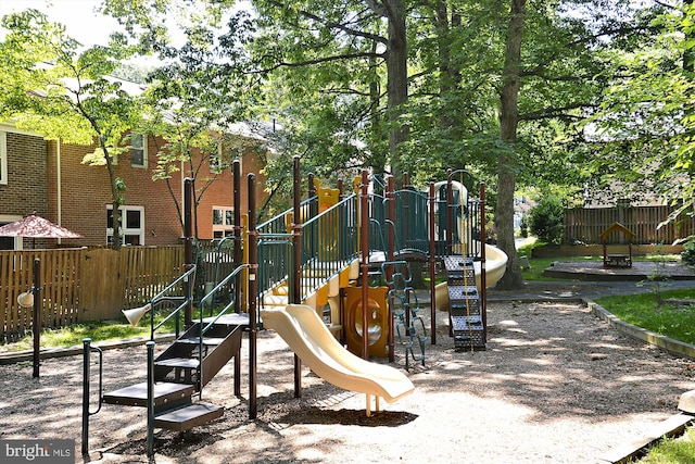 11910 Saint Johnsbury Ct, Reston, VA 20191 - view of community playground