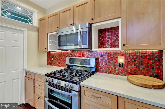 315 Nevin St, Lancaster, PA 17603 - kitchen with stainless steel appliances, light brown cabinets, and light countertops