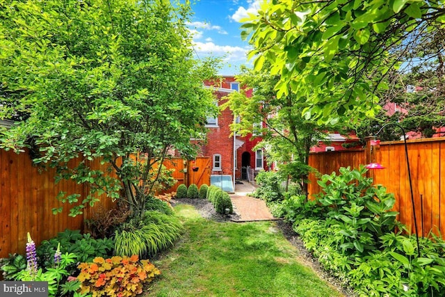 315 Nevin St, Lancaster, PA 17603 - view of yard