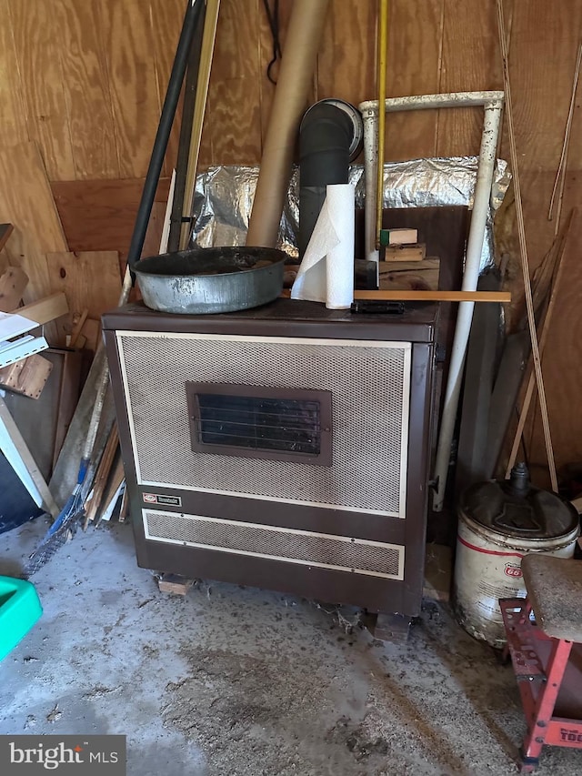 23 N Valley View Ln, Keyser, WV 26726 - detailed view of concrete floors and heating unit