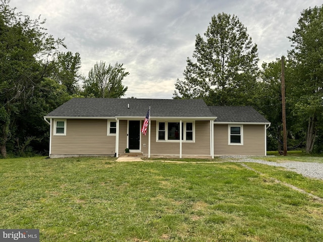 11900 Gordon Rd, Fredericksburg, VA 22407 - ranch-style house with a front yard