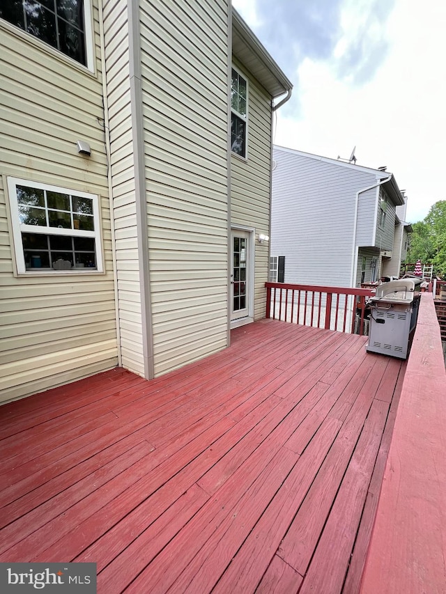 346 Moseby Ct Unit 24, Manassas Park, VA 20111 - view of wooden deck